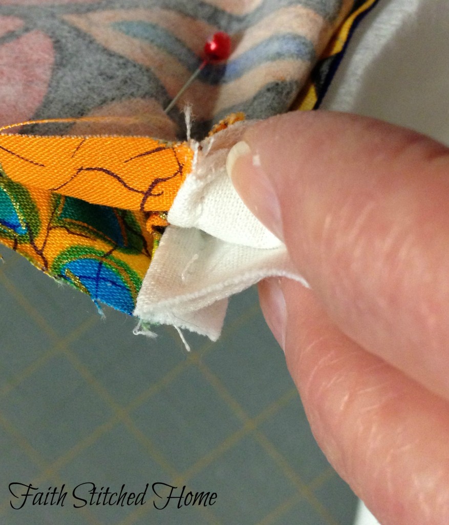 Zipper bag - matching sides to sew